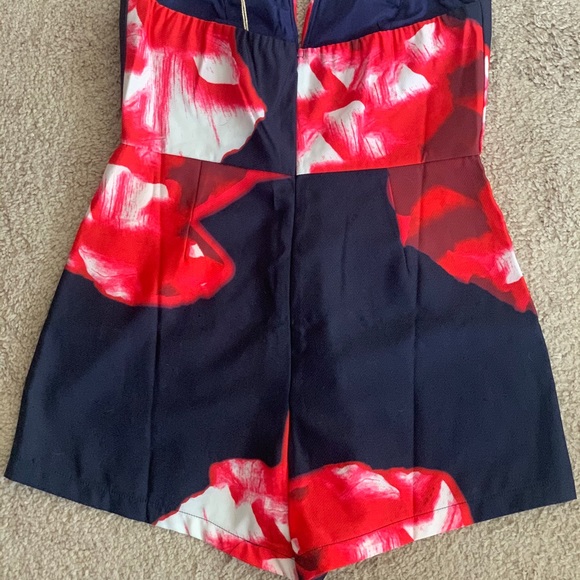 Floral Romper - Picture 4 of 6